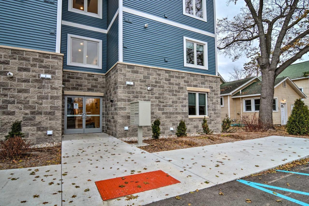 Modern Traverse City Condo About 1 Mi To Bay! Luaran gambar